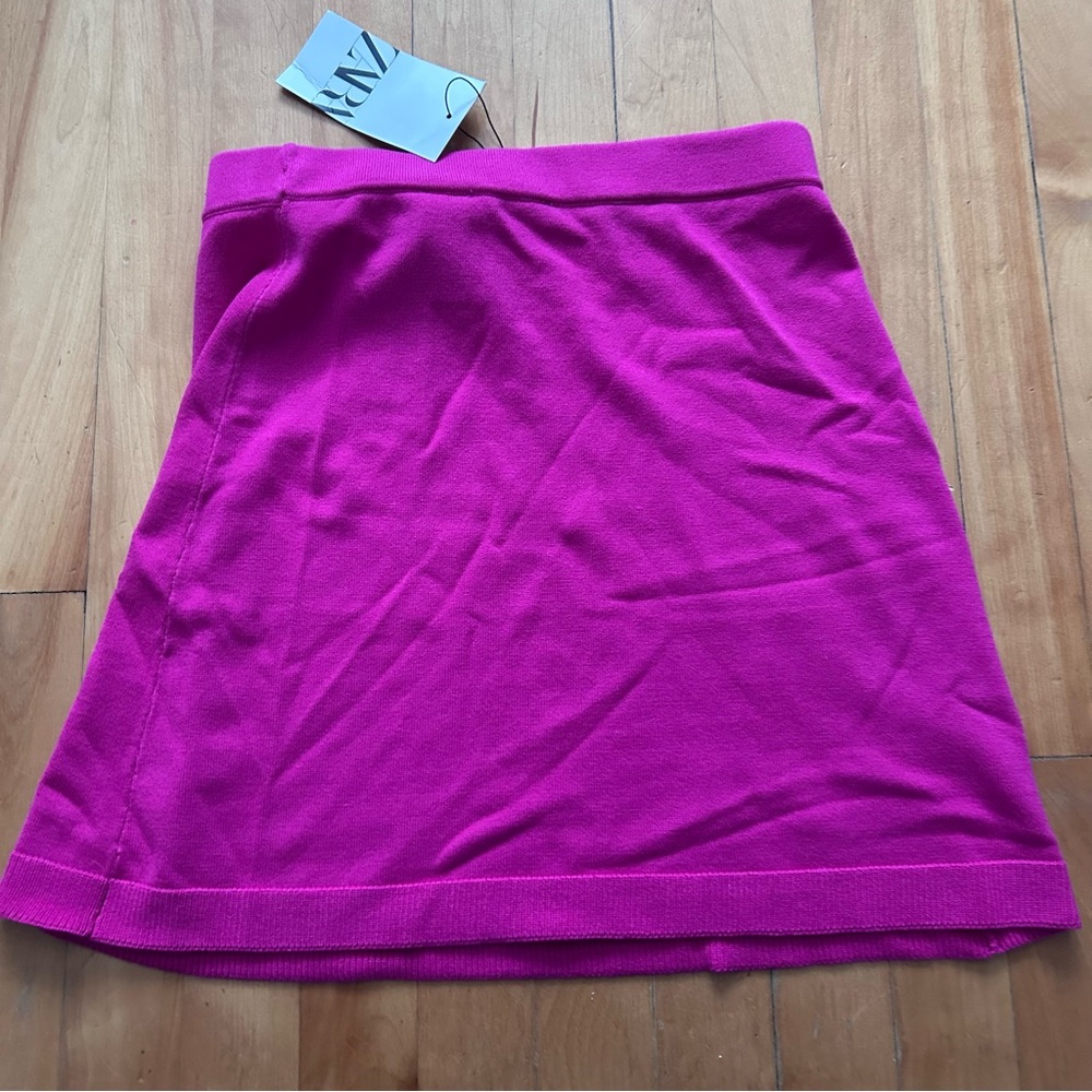 NEW Zara Pink Skirt